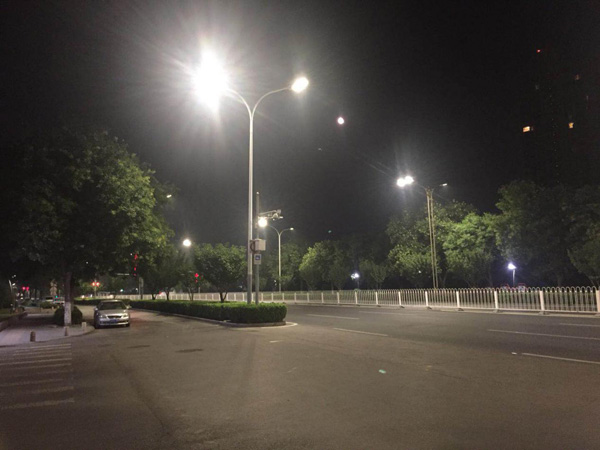 工程師趕往現(xiàn)場(chǎng) 工程師趕往現(xiàn)場(chǎng)