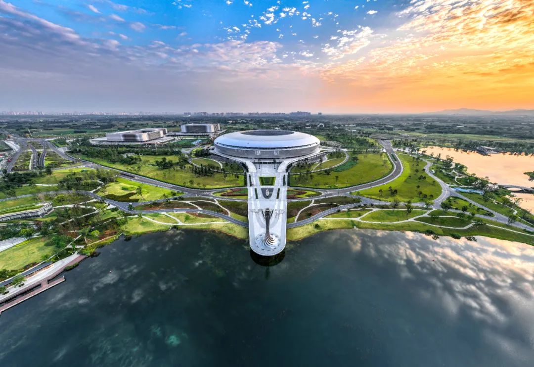 成都東安湖體育公園主體育場(chǎng)（開(kāi)幕式場(chǎng)館）